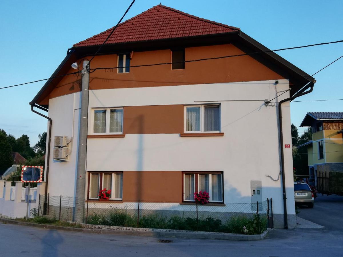 Sobe Sabec Bed & Breakfast Постойна Екстериор снимка