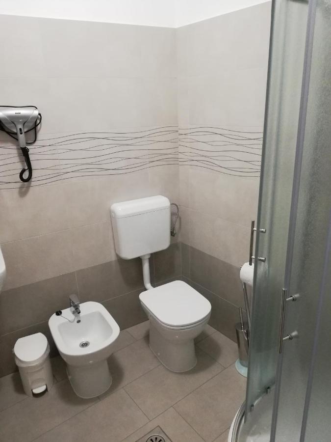 Sobe Sabec Bed & Breakfast Постойна Екстериор снимка